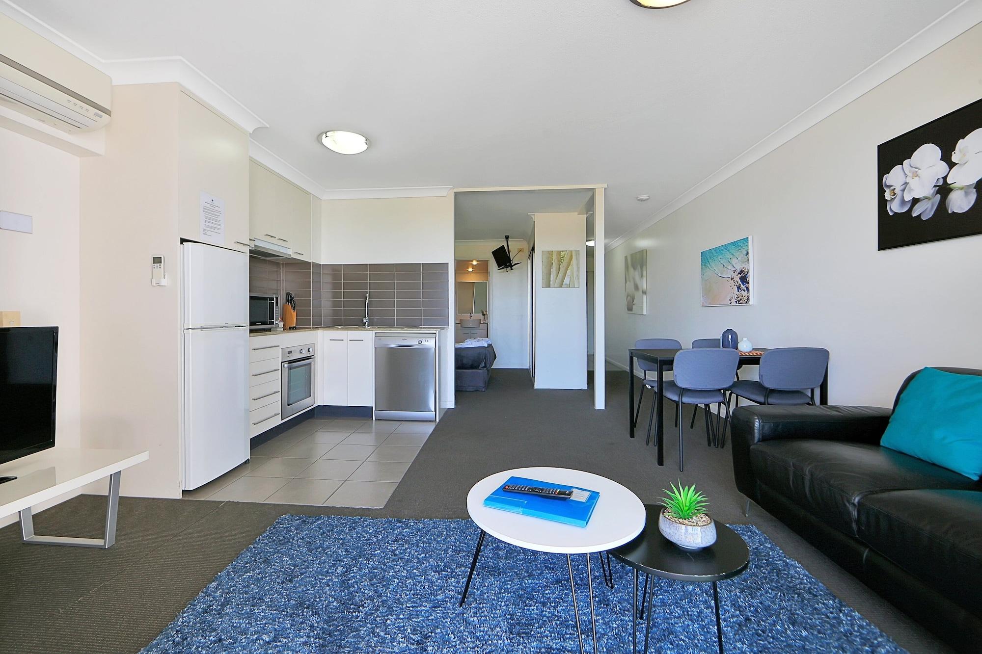 The Point Resort Bargara Exterior photo