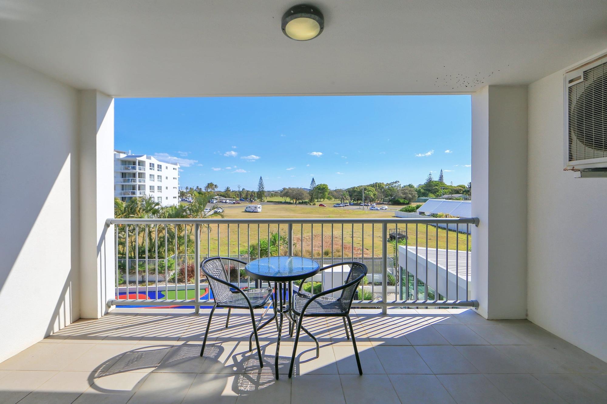The Point Resort Bargara Exterior photo
